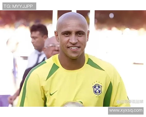 回顾足球历史十位传奇球星的精彩瞬间与伟大成就