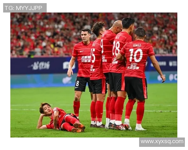 盘点足球场上吃到黄牌最多的球星以及他们背后的激情与争议 盘点足球场上吃到黄牌最多的球星以及他们背后的激情与争议