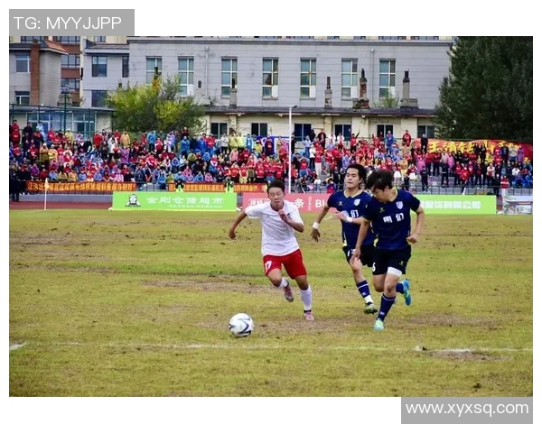 世界足球巨星同场竞技展现绿茵风采激情瞬间震撼全场 世界足球巨星同场竞技展现绿茵风采激情瞬间震撼全场